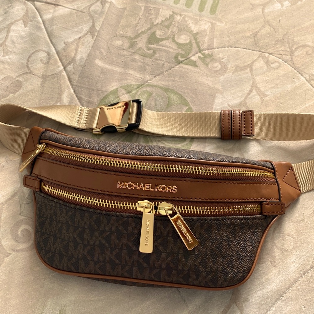Michael kors Kenly small crossbody waist pack brown signature